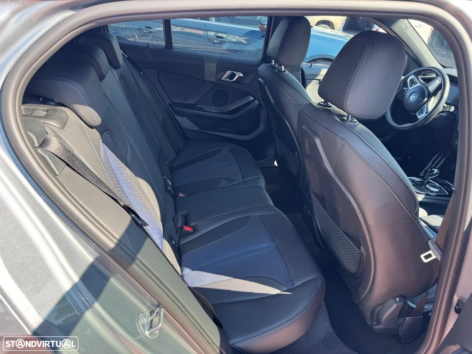 BMW 116 d Pack Desportivo M Auto - 17