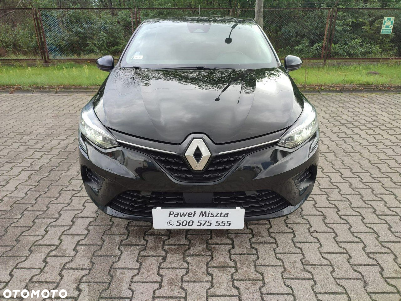 Renault Clio - 11