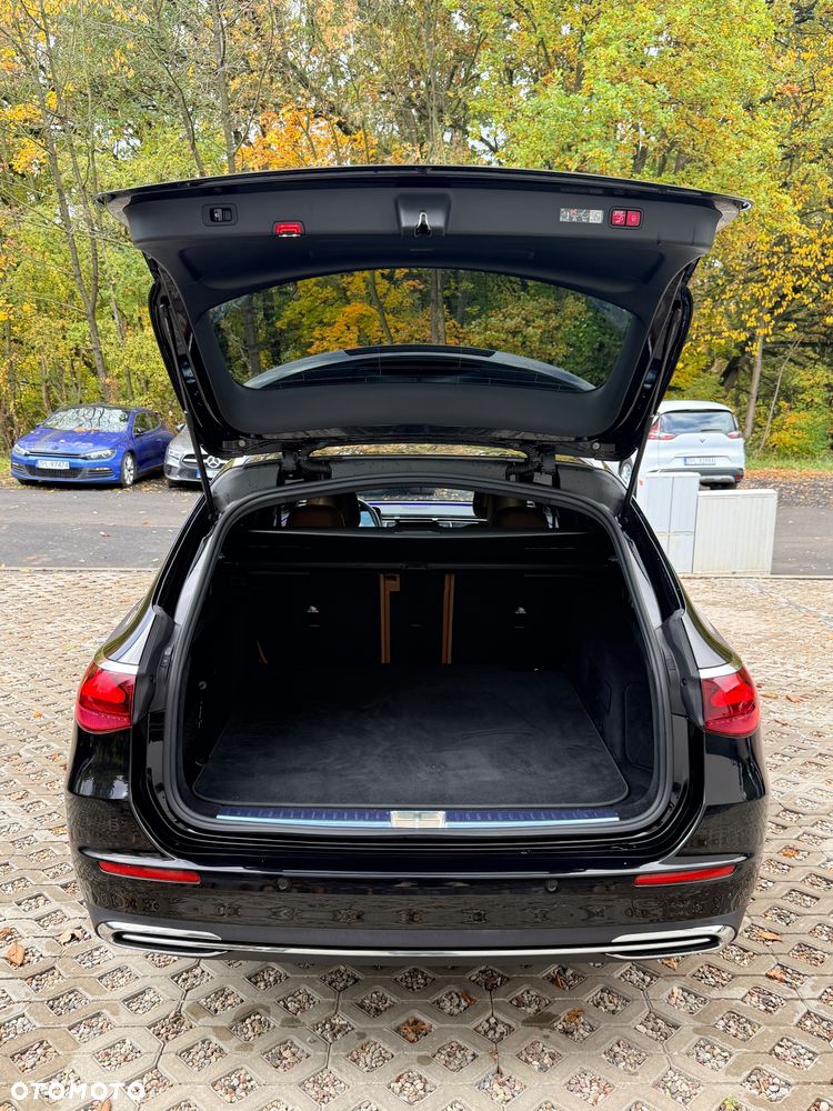 Mercedes-Benz Klasa E 220 d mHEV Exclusive 9G-Tronic - 36
