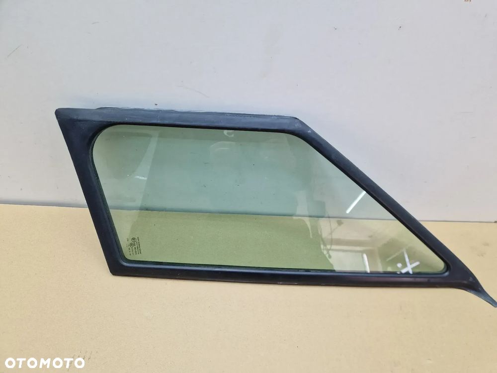 USZCZELKA Szyba Boczna Bok Trójkąt Mercedes-Benz Sprinter II (W906) 2006-2018 LEWA - 1