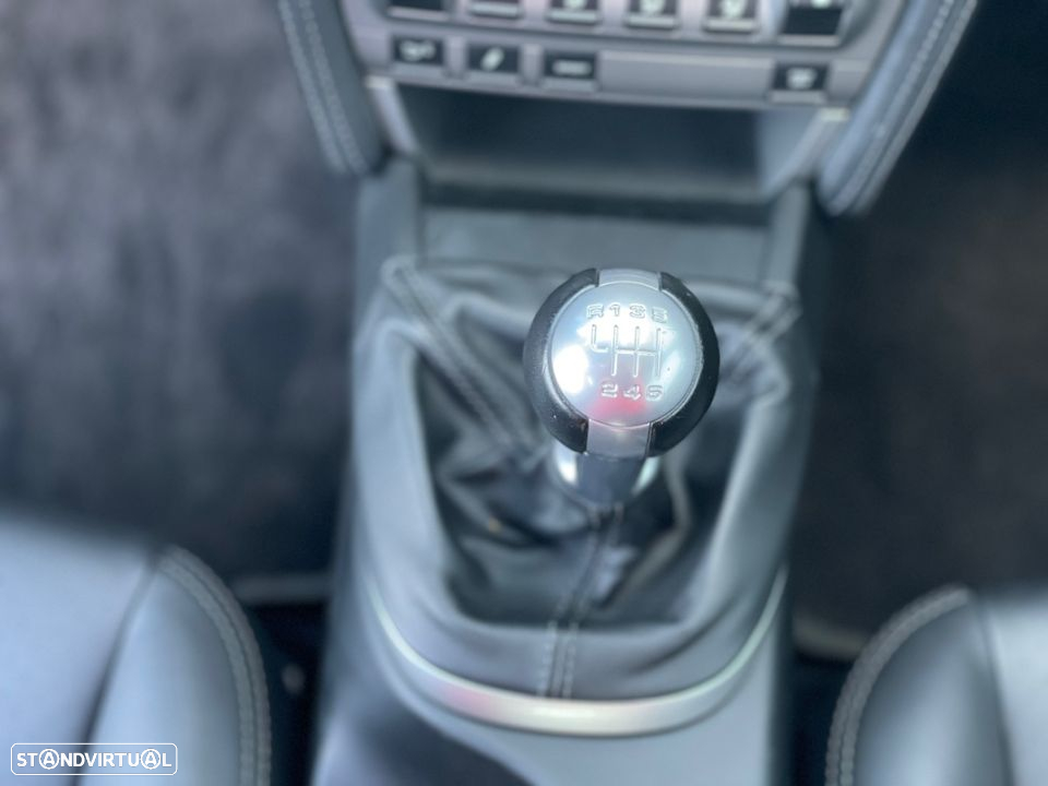 Porsche 911 (997) Turbo - 4