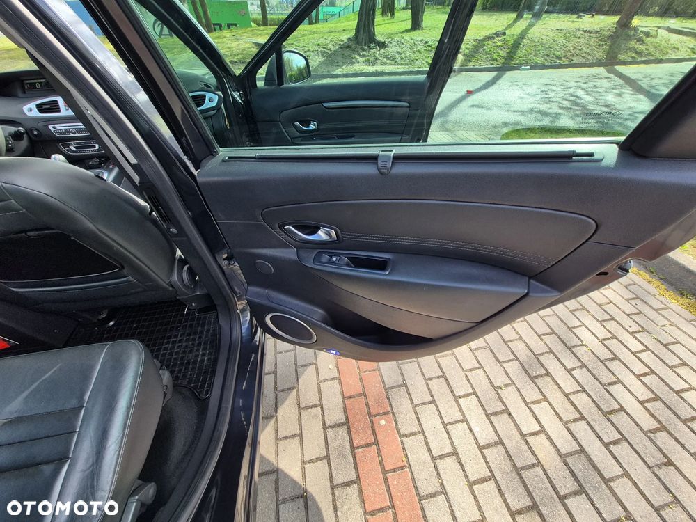 Renault Scenic 1.9 dCi FAP Privilege - 20
