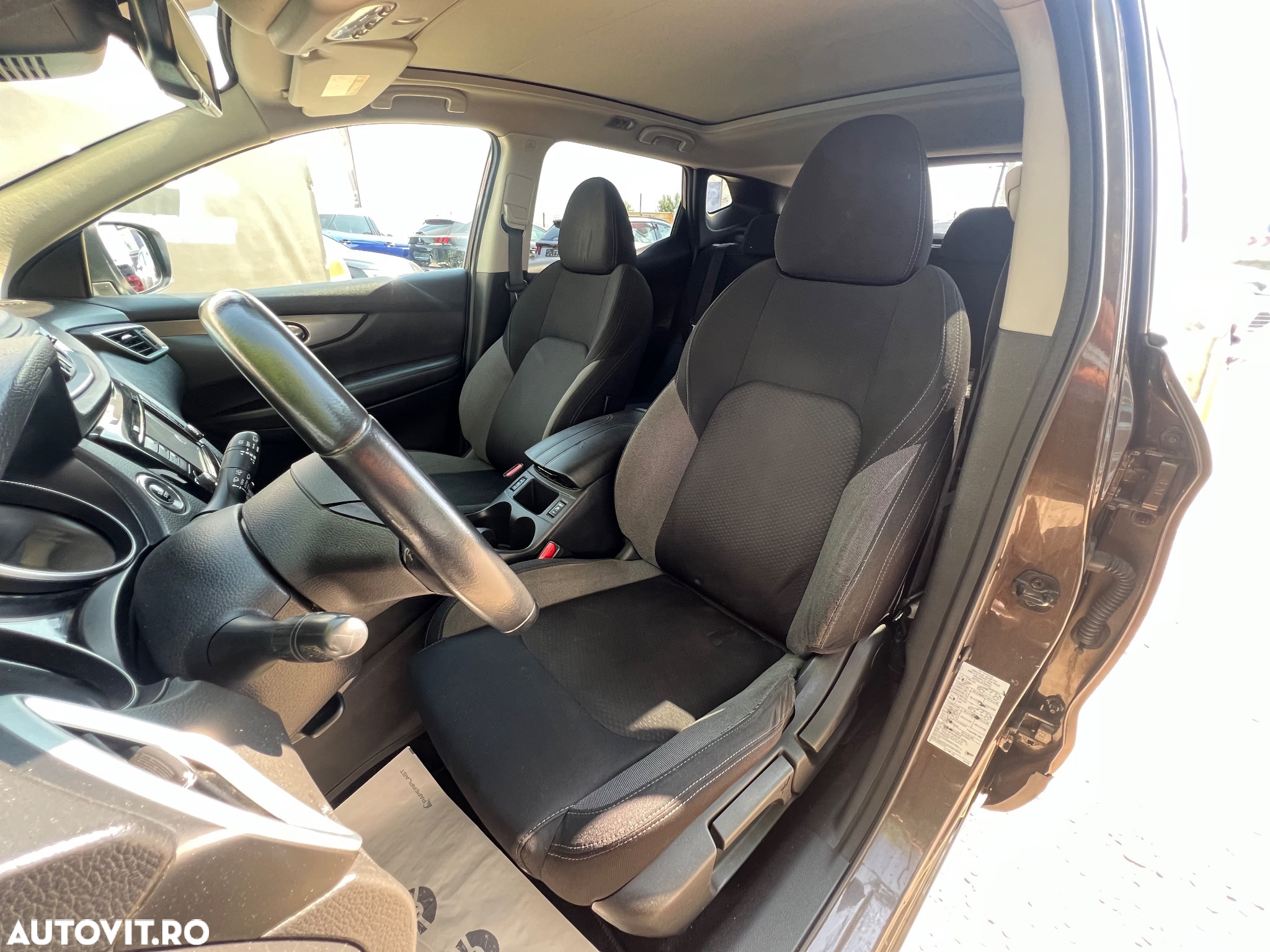 Nissan Qashqai 1.5 DCI N-CONNECTA - 12