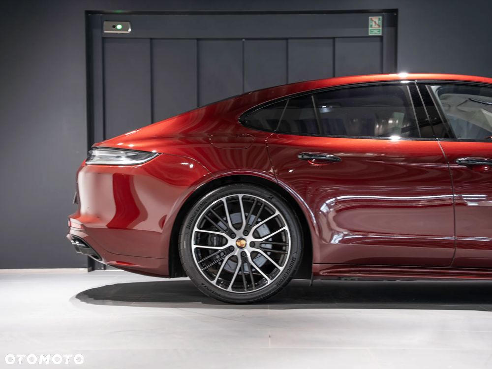 Porsche Panamera 4 E-Hybrid Platinum Edition - 9