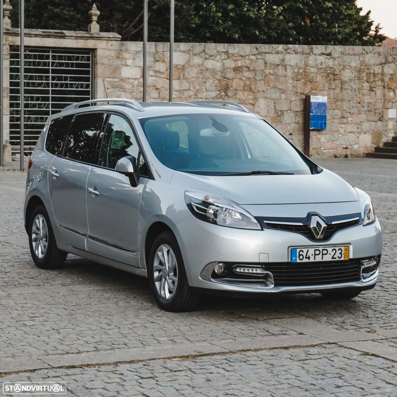 Renault Grand Scénic - 31