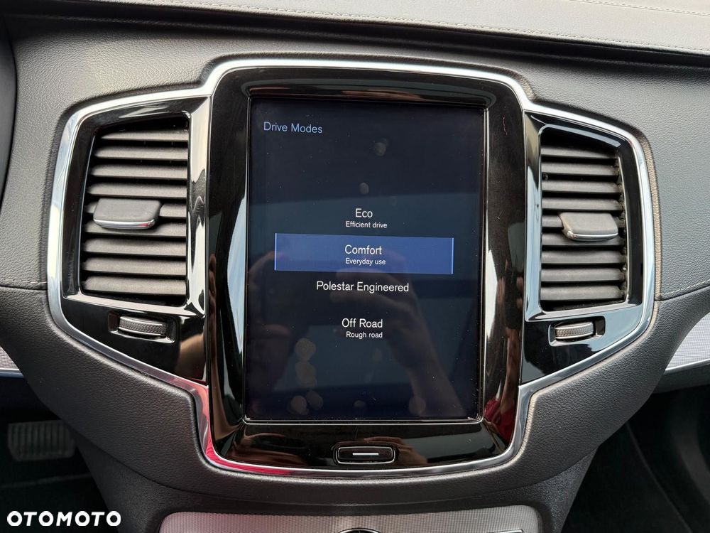Volvo XC 90 - 19