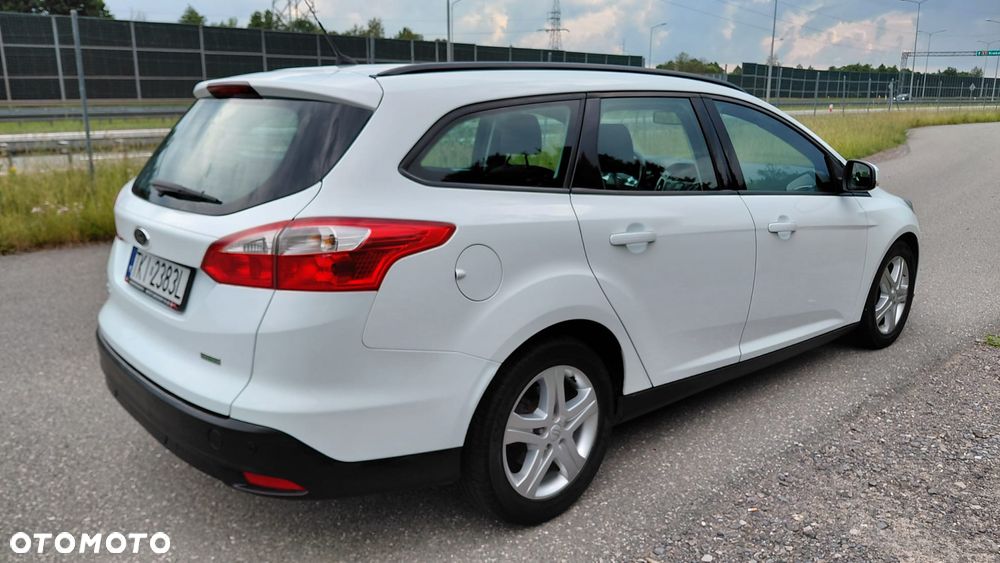 Ford Focus 1.0 EcoBoost Titanium - 3