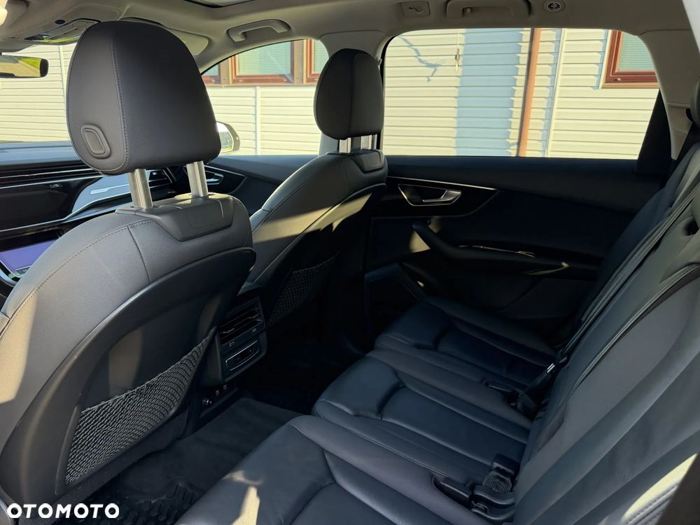 Audi Q7 3.0 TFSI Quattro Tiptronic - 16