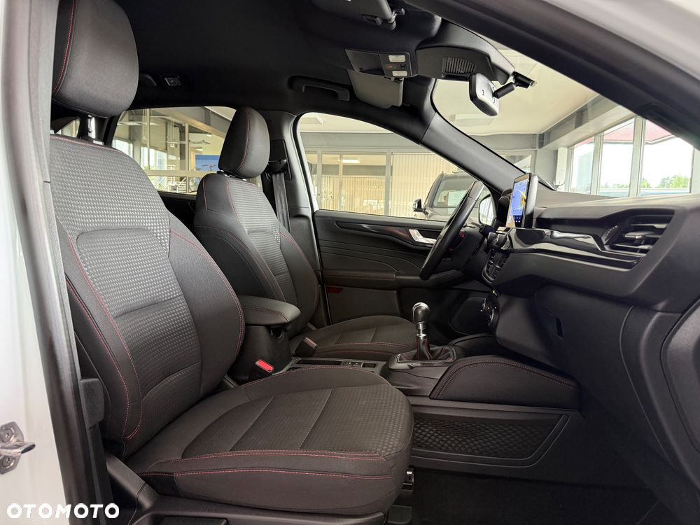 Ford Kuga 2.0 EcoBlue mHEV FWD ST-Line - 34