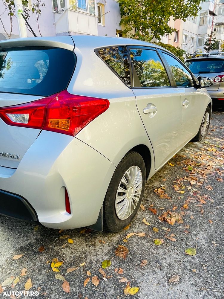 Toyota Auris - 3
