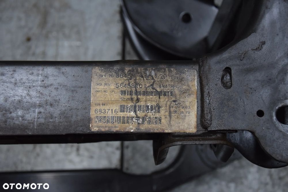 JEEP CHEROKEE KJ SANKI PRZÓD BELKA - 8