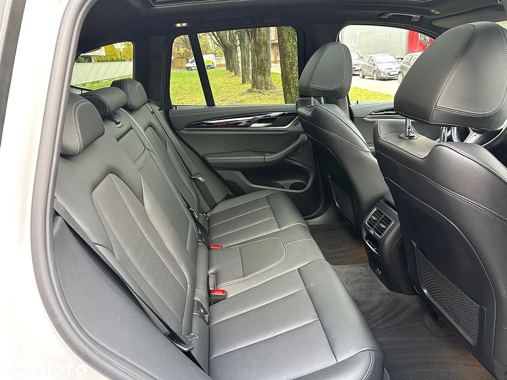 BMW iX3 80kWh Inspiring - 13