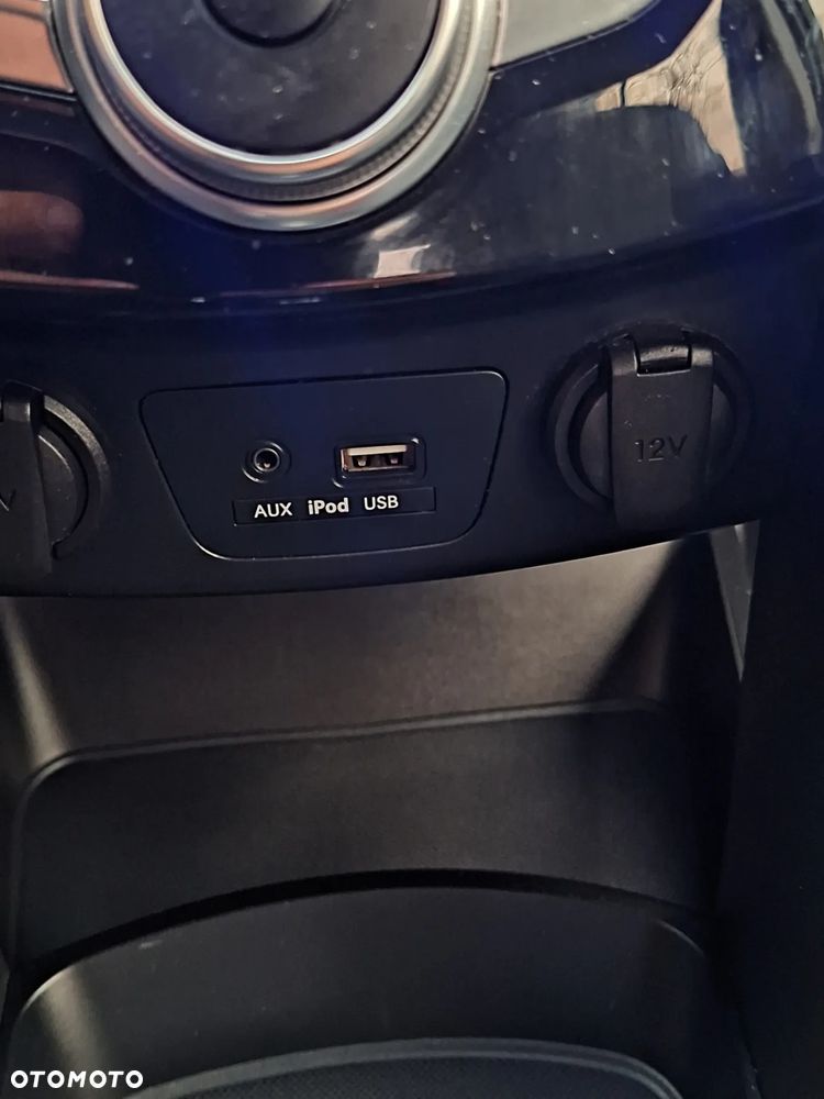 Hyundai i30 blue 1.4 YES Silver - 10