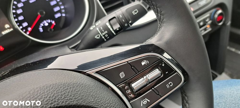 Kia XCeed 1.5 T-GDI M - 26