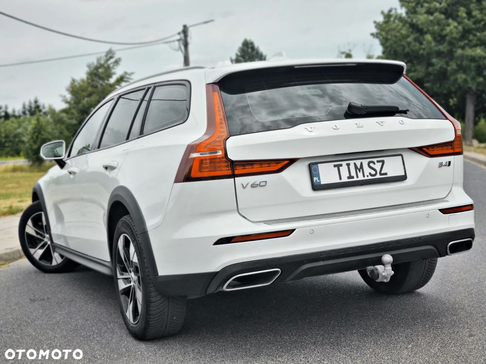 Volvo V60 Cross Country B4 D AWD Geartronic Pro - 14