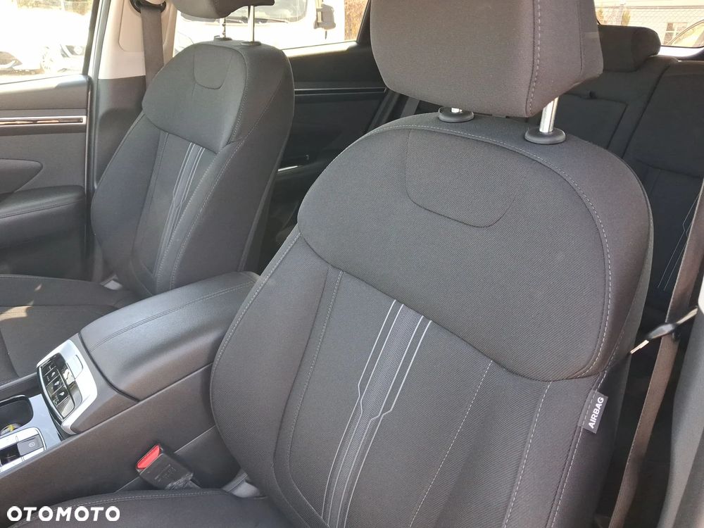 Hyundai Tucson 1.6 CRDi Comfort 2WD DCT - 12