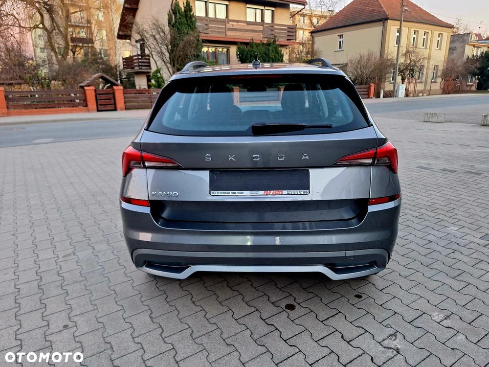 Skoda Kamiq 1.0 TSI DSG Active - 8