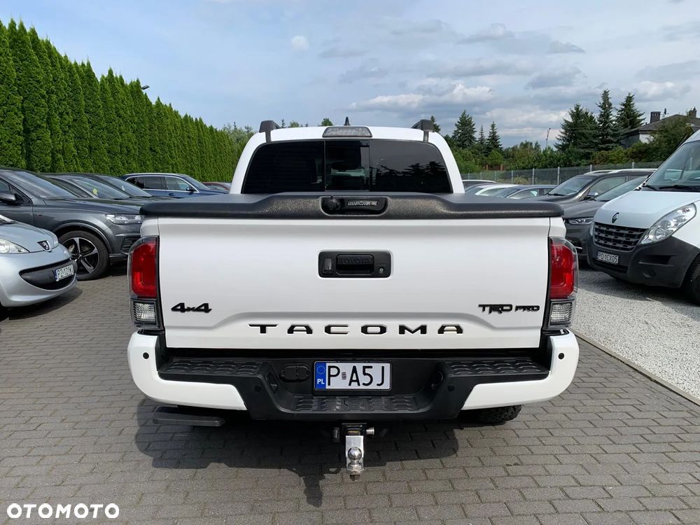 Toyota Tacoma - 7