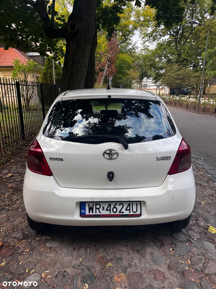 Toyota Yaris - 13