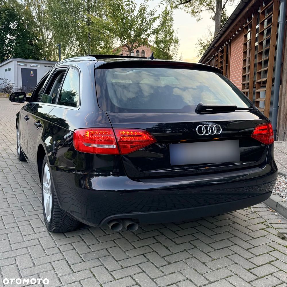 Audi A4 Avant 2.0 TDI DPF quattro S line Sportpaket - 6