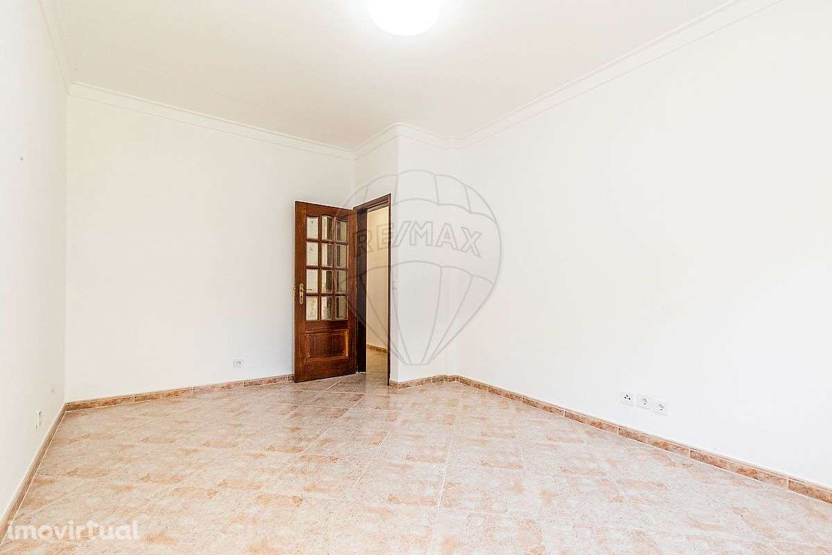 Apartamento T1 para arrendamento - Grande imagem: 3/12