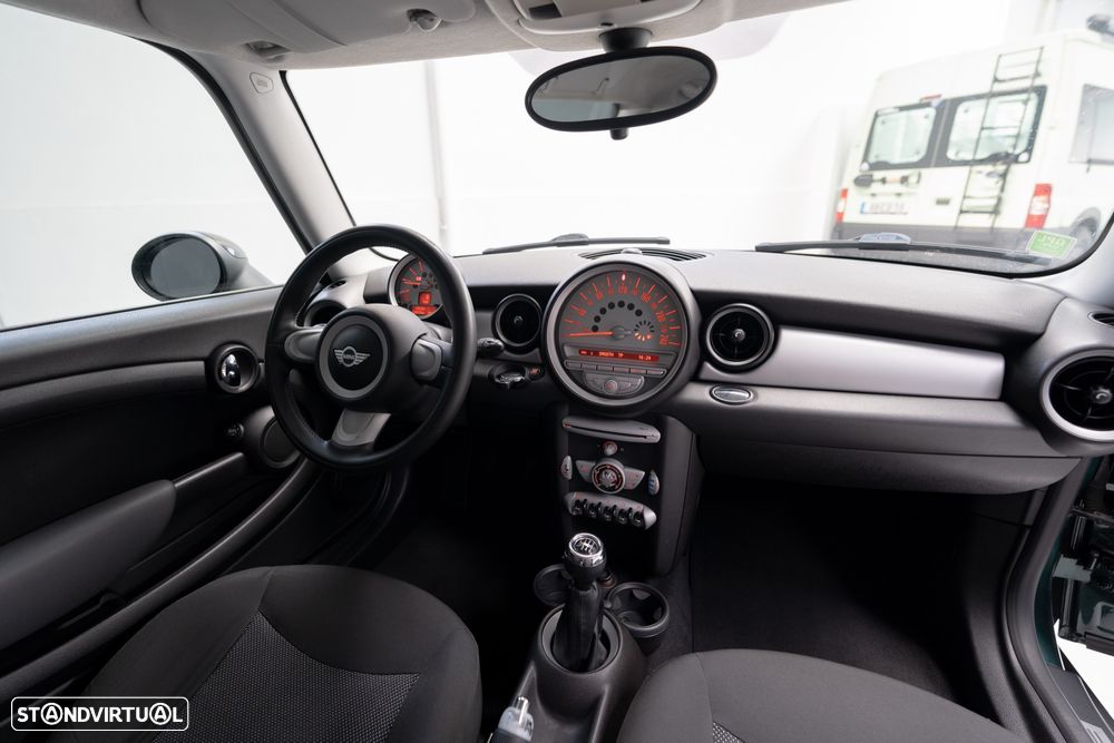 MINI 3 Portas Cooper - 2