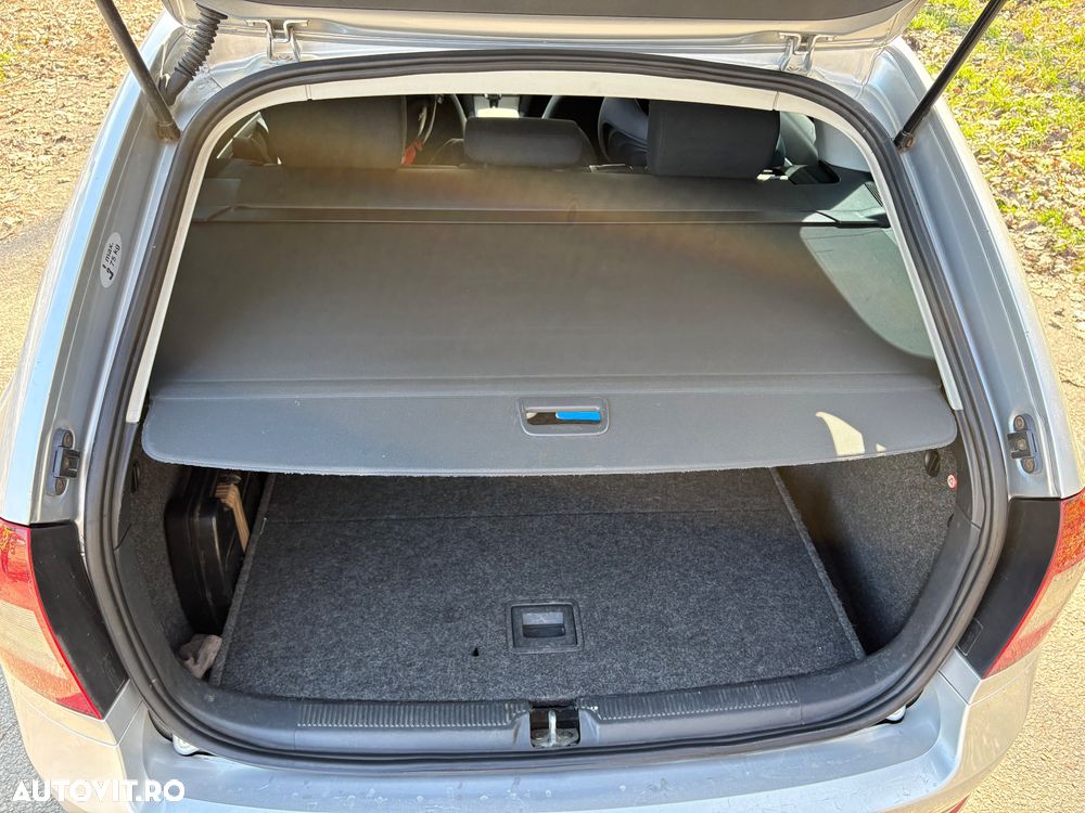 Skoda Octavia 2.0 TDI Ambiente DSG - 12