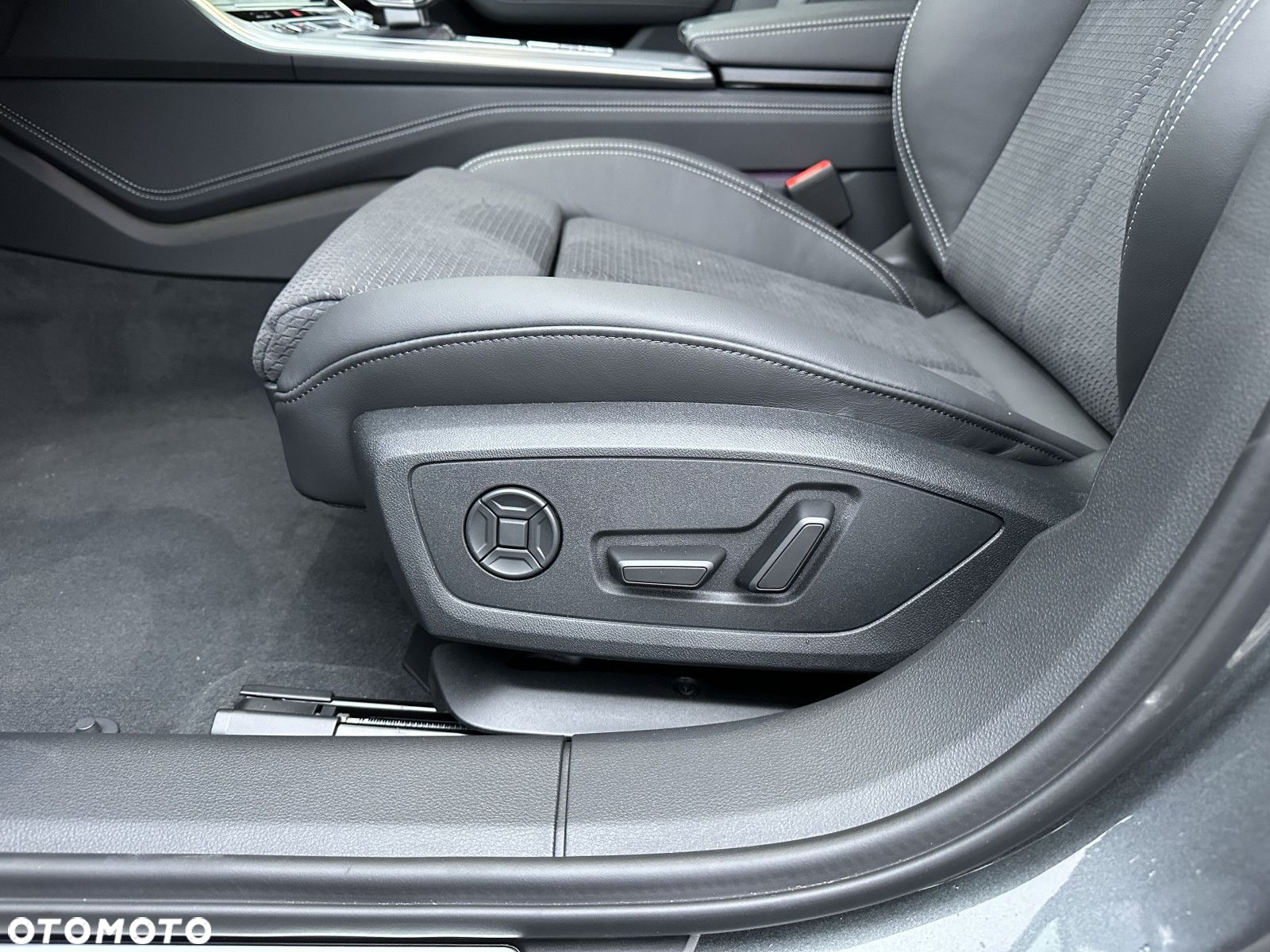Audi A6 - 12