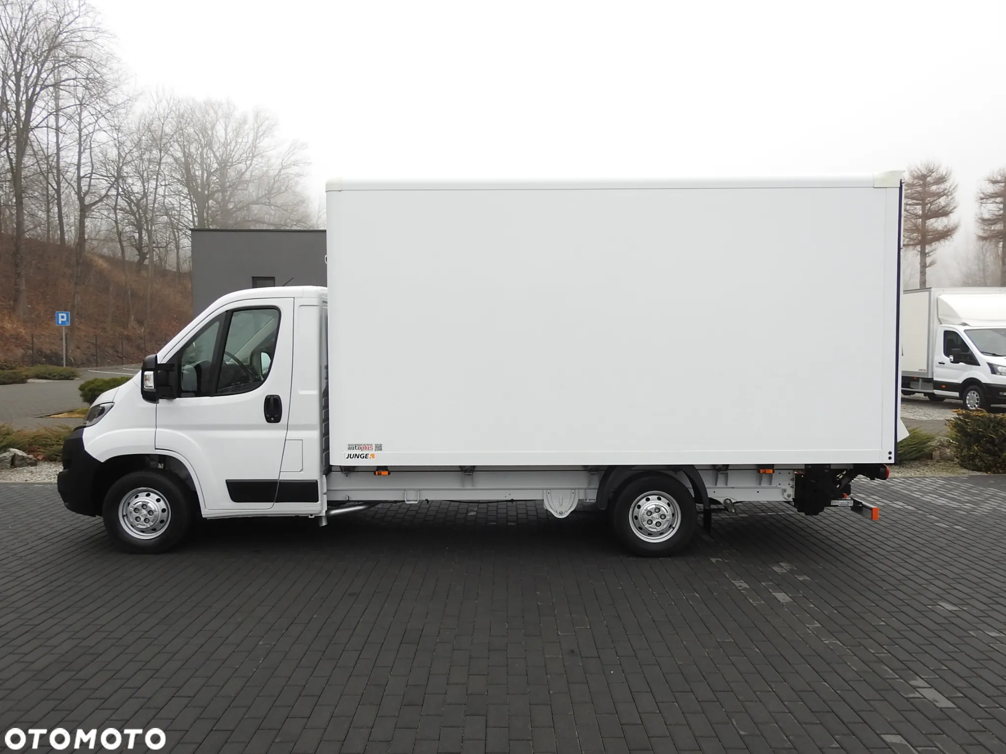 Peugeot BOXER KONTENER WINDA 8 PALET TEMPOMAT KLIMATYZACJA 140KM [ V05055 ] - 9