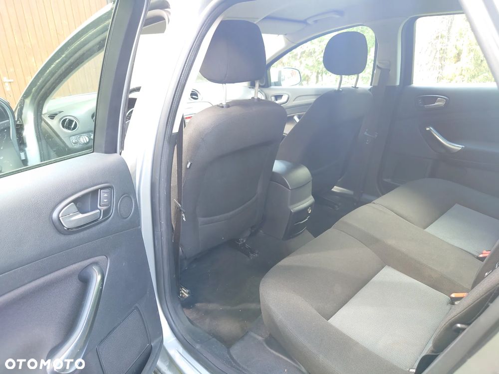 Ford Mondeo - 4
