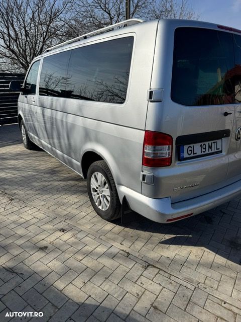 Volkswagen Caravelle - 10
