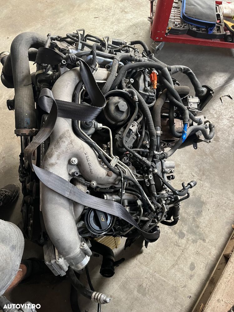 Motor complet CAS 3.0 tdi Porsche cayenne Touareg 2011 - 5