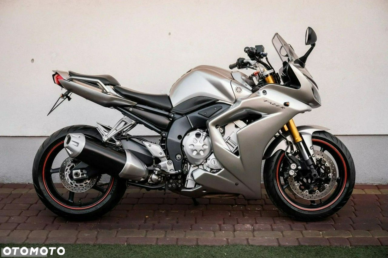Yamaha FZ - 2