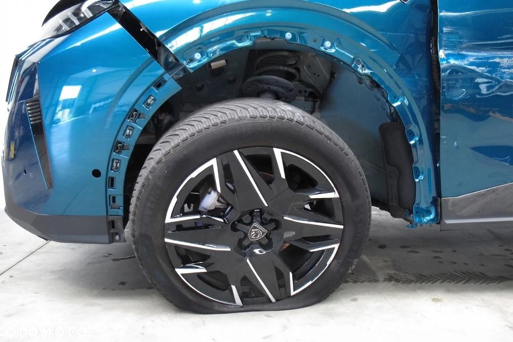 Peugeot 3008 1.2 PureTech mHEV GT S&S e-DCS6 - 15