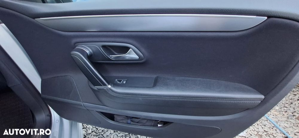 Volkswagen Passat CC - 10