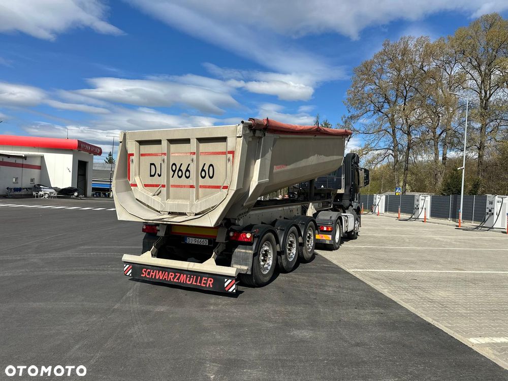Mercedes-Benz AROCS - 3