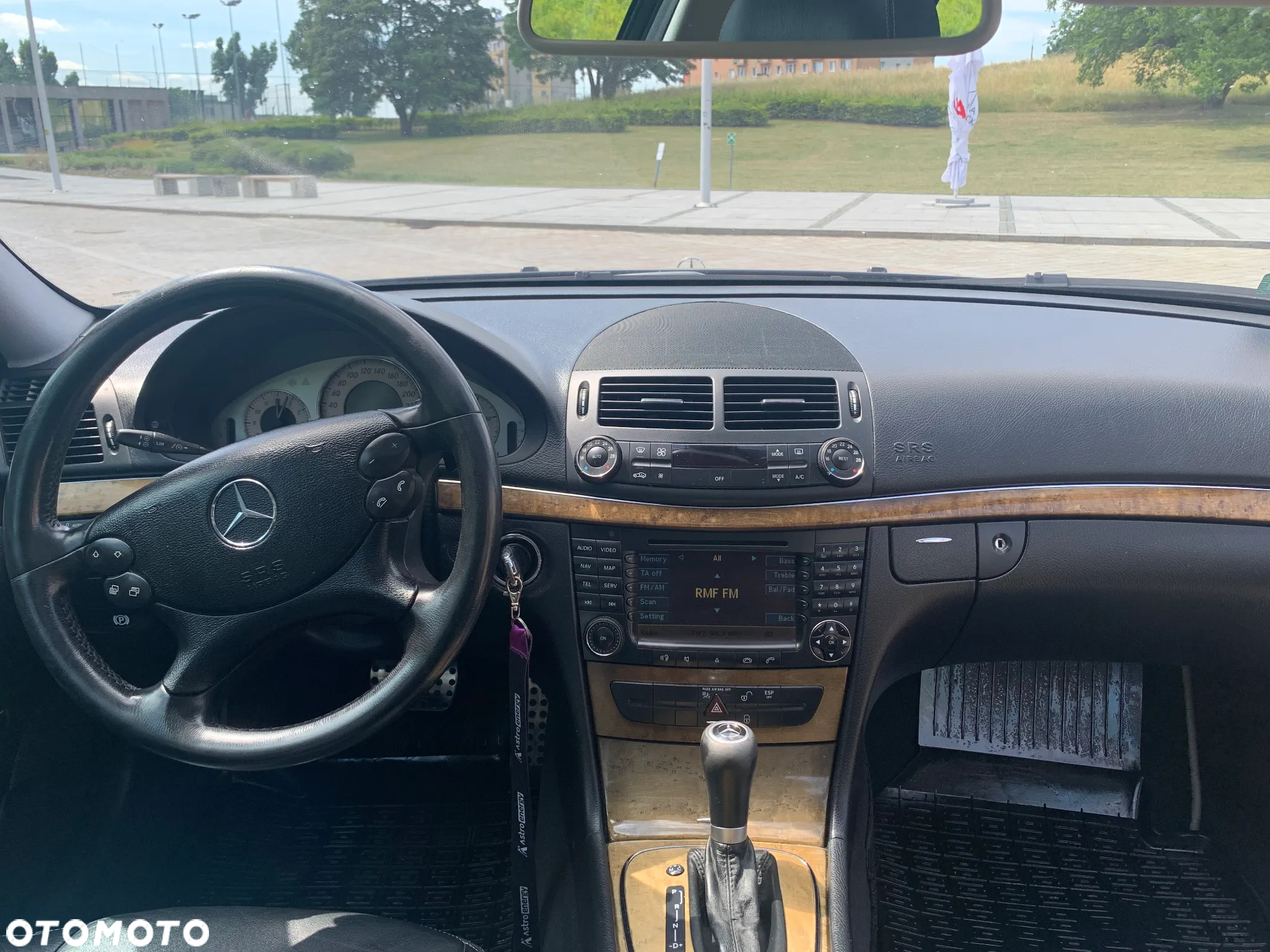 Mercedes-Benz Klasa E 320 CDI Avantgarde - 15
