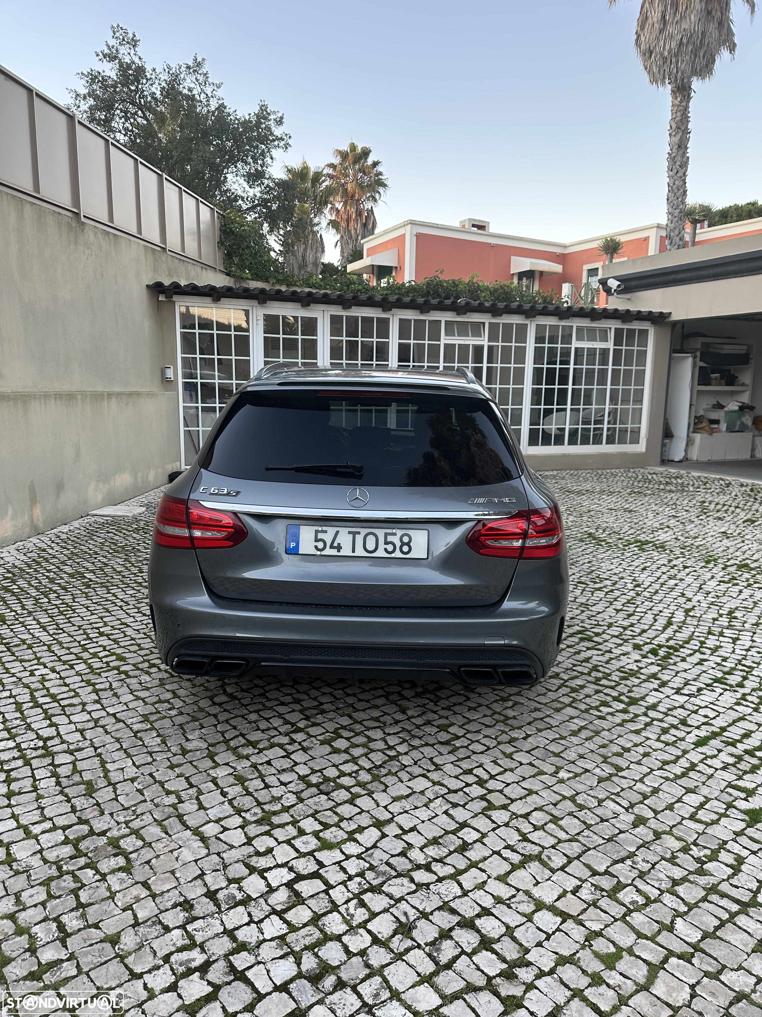 Mercedes-Benz C 63 AMG S - 6