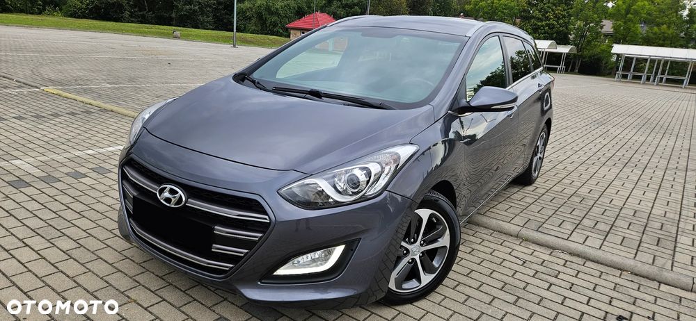 Hyundai i30 blue Kombi 1.4 YES Gold - 3