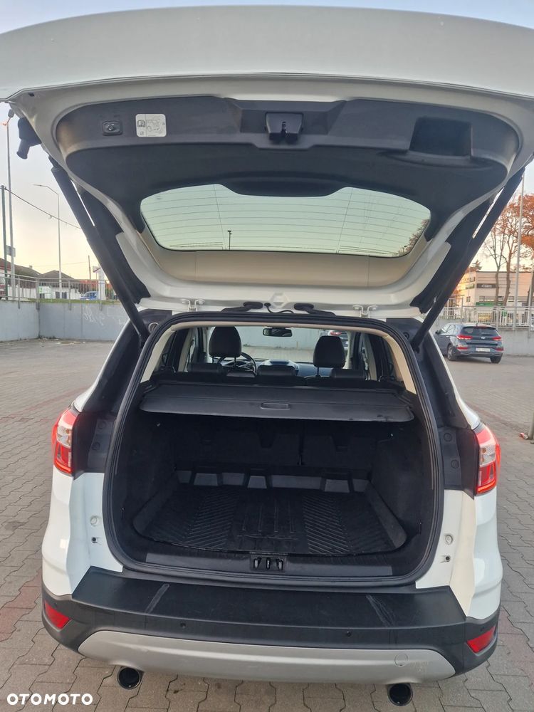 Ford Kuga 1.5 EcoBoost FWD Titanium ASS MMT6 - 3