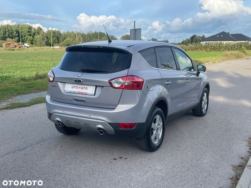 Ford Kuga 2.0 TDCi 2x4 Champions Edition - 29