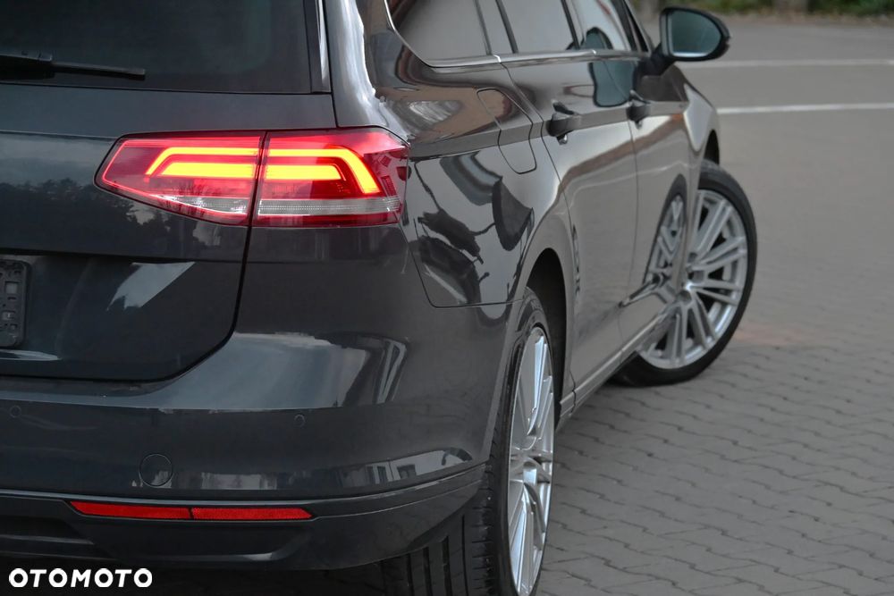 Volkswagen Passat 2.0 TDI SCR DSG Elegance - 14