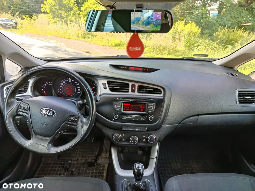 Kia Ceed - 6