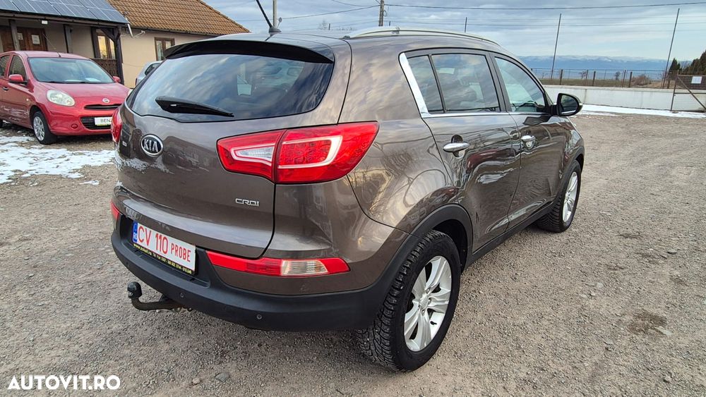 Kia Sportage ver-1-7-crdi-2wd-isg-dream--team-edition - 5