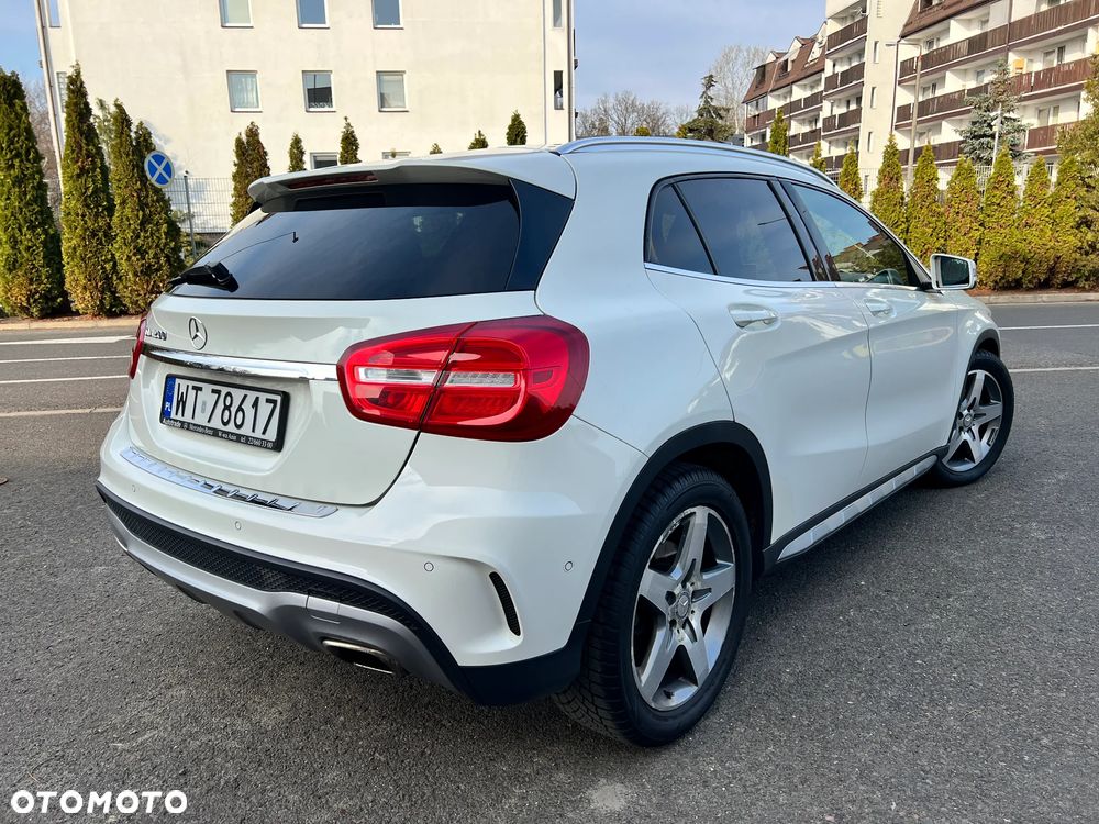 Mercedes-Benz GLA 200 7G-DCT AMG Line - 7