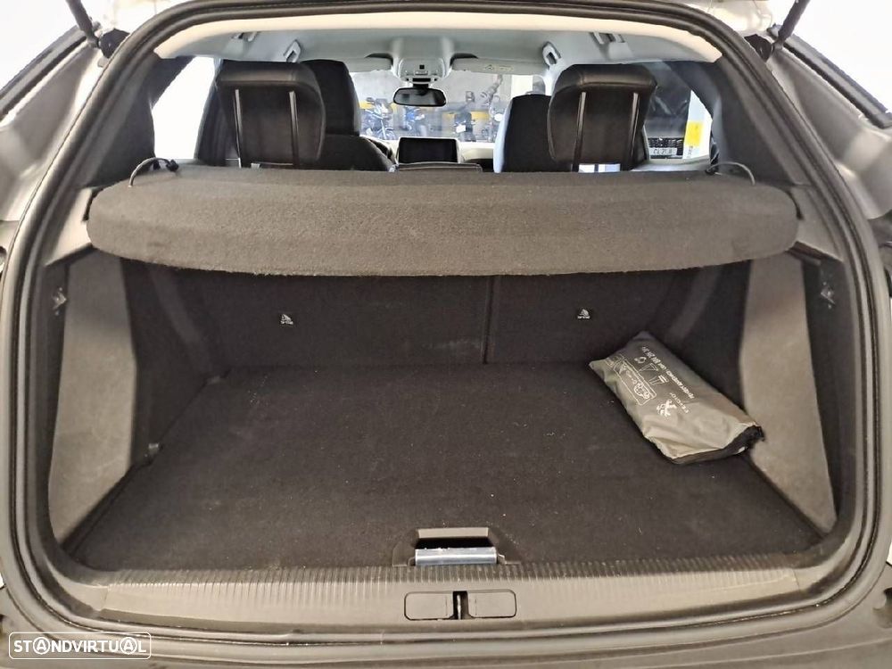 Peugeot 2008 1.2 PureTech Allure Pack - 6
