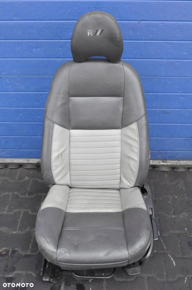 VOLVO  S40 II V50 FOTEL KIEROWCY SKÓRA RIII