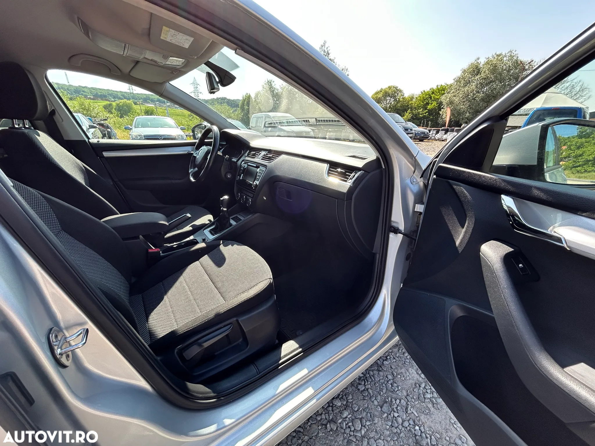 Skoda Octavia 1.6 TDI AMBITION - 18