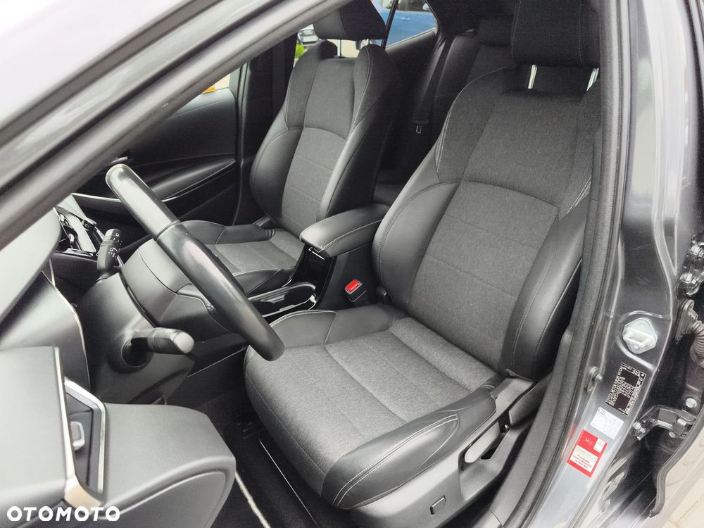 Toyota Corolla - 21