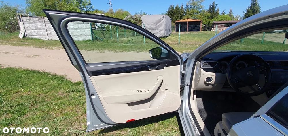 Skoda Superb 2.0 TSI 4x4 L&K DSG - 25